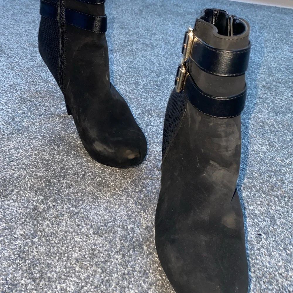 Black Booties/Heels - Picture 3 of 10